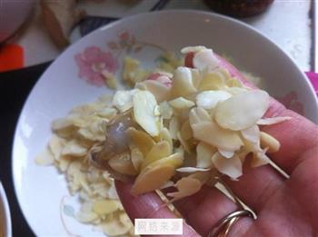 杏仁虾球怎么做，杏仁虾球怎么做好吃，杏仁虾球做法