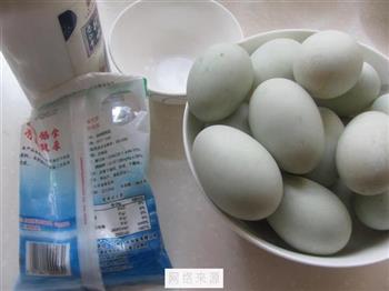 流油咸鸭蛋怎么做，流油咸鸭蛋怎么做好吃，流油咸鸭蛋做法