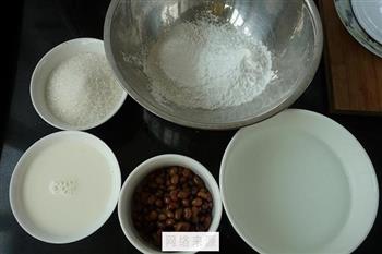 红豆牛奶软糕怎么做，红豆牛奶软糕怎么做好吃，红豆牛奶软糕做法