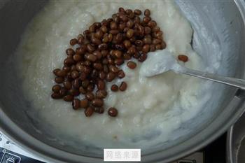 红豆牛奶软糕怎么做，红豆牛奶软糕怎么做好吃，红豆牛奶软糕做法
