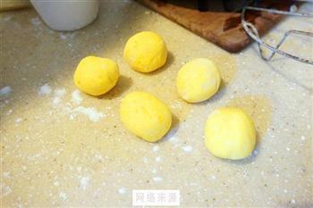 手作豆沙南瓜饼怎么做，手作豆沙南瓜饼怎么做好吃，手作豆沙南瓜饼做法
