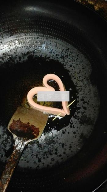 火腿煎蛋怎么做，火腿煎蛋怎么做好吃，火腿煎蛋做法
