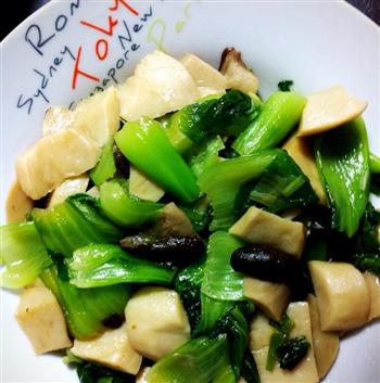 杏鲍菇炒油菜怎么做，杏鲍菇炒油菜怎么做好吃，杏鲍菇炒油菜做法