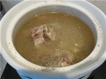 大补气血牛尾汤怎么做，大补气血牛尾汤怎么做好吃，大补气血牛尾汤做法