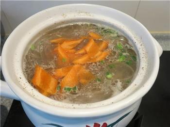 大补气血牛尾汤怎么做，大补气血牛尾汤怎么做好吃，大补气血牛尾汤做法