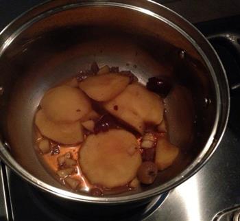 红糖生姜炖苹果怎么做，红糖生姜炖苹果怎么做好吃，红糖生姜炖苹果做法