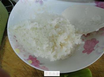 鸡蛋黄瓜寿司怎么做，鸡蛋黄瓜寿司怎么做好吃，鸡蛋黄瓜寿司做法