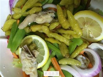 泡椒鸡脚怎么做，泡椒鸡脚怎么做好吃，泡椒鸡脚做法