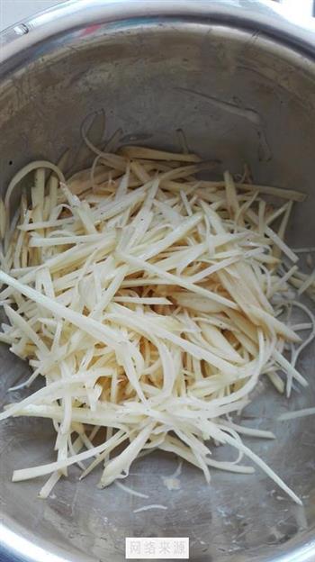 无油土豆丝饼怎么做，无油土豆丝饼怎么做好吃，无油土豆丝饼做法