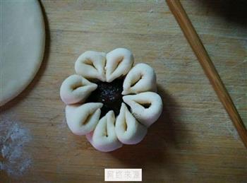 菊花豆沙包怎么做，菊花豆沙包怎么做好吃，菊花豆沙包做法