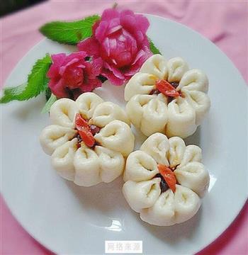 菊花豆沙包怎么做，菊花豆沙包怎么做好吃，菊花豆沙包做法