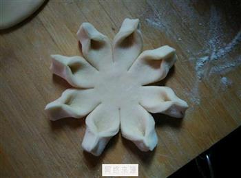 菊花豆沙包怎么做，菊花豆沙包怎么做好吃，菊花豆沙包做法