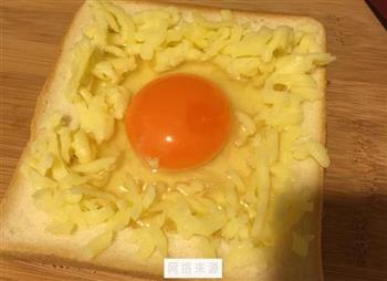 鸡蛋焗土司怎么做，鸡蛋焗土司怎么做好吃，鸡蛋焗土司做法