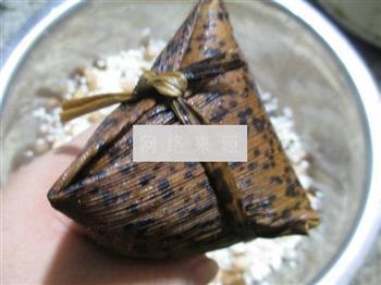 花生米葡萄干糯米粽怎么做，花生米葡萄干糯米粽怎么做好吃，花生米葡萄干糯米粽做法