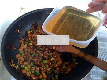 豆角土豆肉末米线怎么做，豆角土豆肉末米线怎么做好吃，豆角土豆肉末米线做法