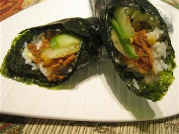 肉松玉米手卷饭怎么做，肉松玉米手卷饭怎么做好吃，肉松玉米手卷饭做法