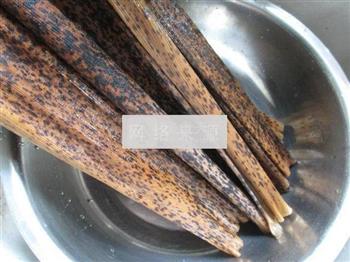 腊肉咸蛋黄糯米粽怎么做，腊肉咸蛋黄糯米粽怎么做好吃，腊肉咸蛋黄糯米粽做法