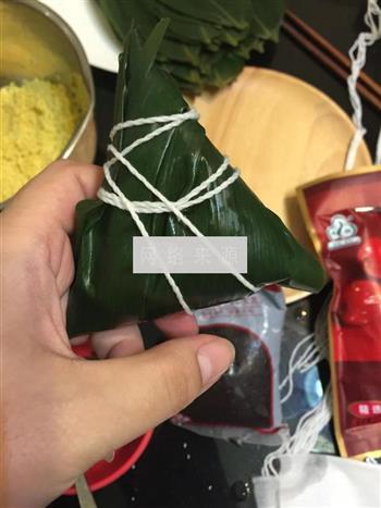 黄色的粽子怎么做，黄色的粽子怎么做好吃，黄色的粽子做法