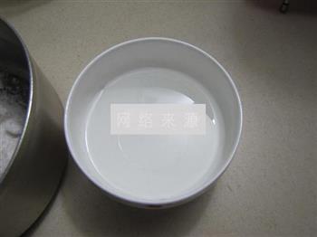 奶茶白凉粉怎么做，奶茶白凉粉怎么做好吃，奶茶白凉粉做法