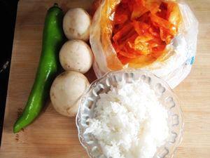韩国泡菜炒饭怎么做，韩国泡菜炒饭怎么做好吃，韩国泡菜炒饭做法