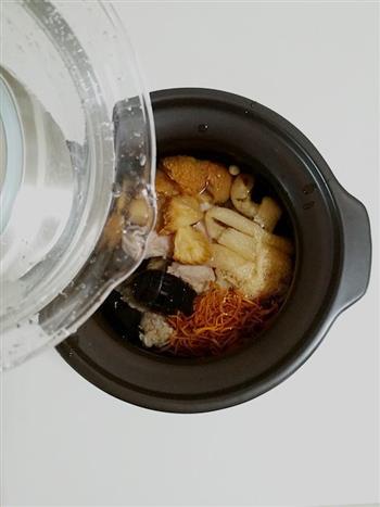 菌菇荟萃金汤怎么做，菌菇荟萃金汤怎么做好吃，菌菇荟萃金汤做法