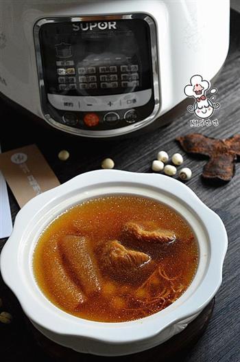 菌菇荟萃金汤怎么做，菌菇荟萃金汤怎么做好吃，菌菇荟萃金汤做法