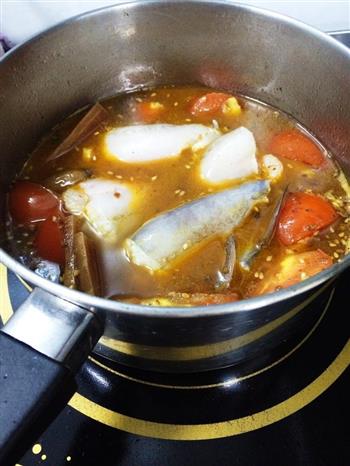 鲜嫩酸汤（酸辣）豆腐鱼怎么做，鲜嫩酸汤（酸辣）豆腐鱼怎么做好吃，鲜嫩酸汤（酸辣）豆腐鱼做法