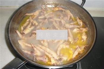 泡椒鸡爪怎么做，泡椒鸡爪怎么做好吃，泡椒鸡爪做法