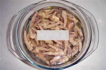 泡椒鸡爪怎么做，泡椒鸡爪怎么做好吃，泡椒鸡爪做法