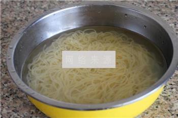 豆浆冷面怎么做，豆浆冷面怎么做好吃，豆浆冷面做法