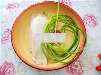 杏鲍菇红肠卷怎么做，杏鲍菇红肠卷怎么做好吃，杏鲍菇红肠卷做法