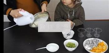 奶油水果杯怎么做，奶油水果杯怎么做好吃，奶油水果杯做法