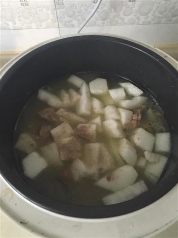 海带冬瓜大骨汤怎么做，海带冬瓜大骨汤怎么做好吃，海带冬瓜大骨汤做法