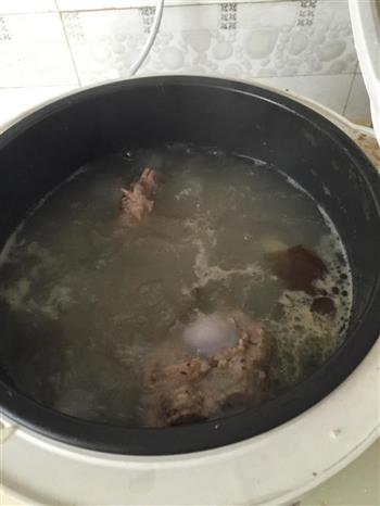 海带冬瓜大骨汤怎么做，海带冬瓜大骨汤怎么做好吃，海带冬瓜大骨汤做法
