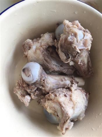 海带冬瓜大骨汤怎么做，海带冬瓜大骨汤怎么做好吃，海带冬瓜大骨汤做法