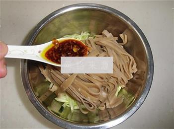 莜面凉皮怎么做，莜面凉皮怎么做好吃，莜面凉皮做法