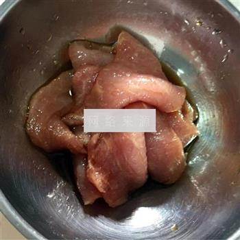煎猪排怎么做，煎猪排怎么做好吃，煎猪排做法