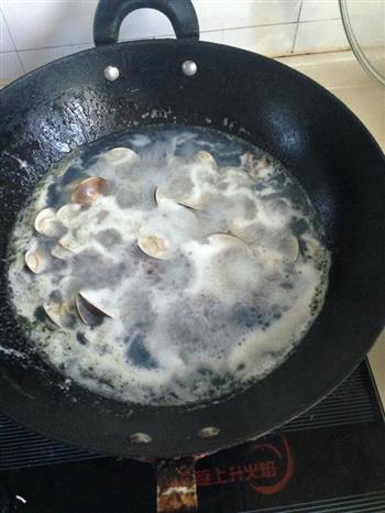 龙骨海蚌汤怎么做，龙骨海蚌汤怎么做好吃，龙骨海蚌汤做法