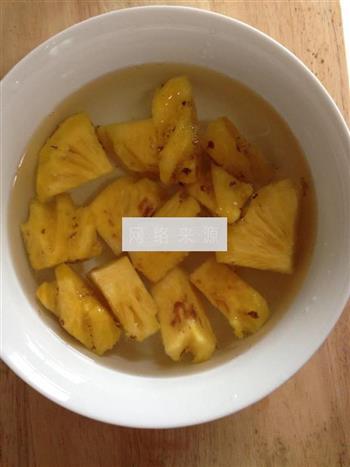 菠萝牛奶炖蛋怎么做，菠萝牛奶炖蛋怎么做好吃，菠萝牛奶炖蛋做法