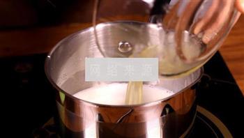 水果双皮奶怎么做，水果双皮奶怎么做好吃，水果双皮奶做法