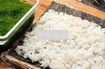 飞鱼籽翻转寿司怎么做，飞鱼籽翻转寿司怎么做好吃，飞鱼籽翻转寿司做法