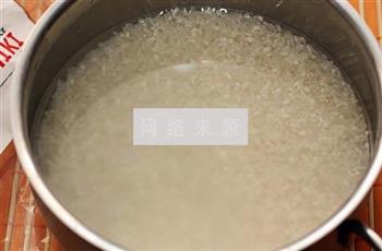 飞鱼籽翻转寿司怎么做，飞鱼籽翻转寿司怎么做好吃，飞鱼籽翻转寿司做法