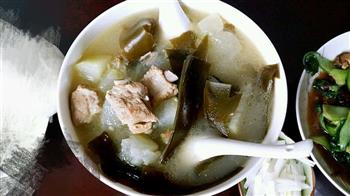 冬瓜海带顿排骨怎么做，冬瓜海带顿排骨怎么做好吃，冬瓜海带顿排骨做法