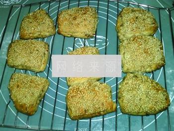 椒盐千层肉烧饼怎么做，椒盐千层肉烧饼怎么做好吃，椒盐千层肉烧饼做法