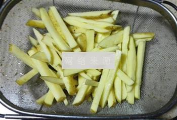 烤箱版薯条怎么做，烤箱版薯条怎么做好吃，烤箱版薯条做法