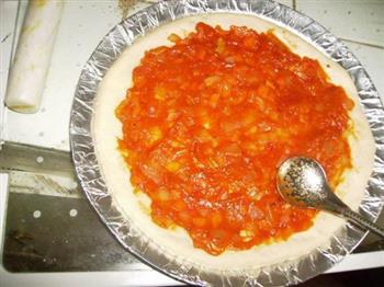 蔬菜火腿披萨怎么做，蔬菜火腿披萨怎么做好吃，蔬菜火腿披萨做法