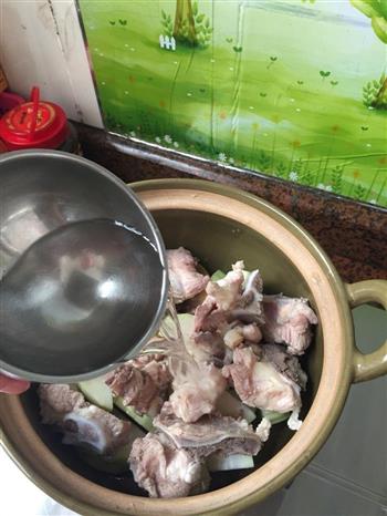 节瓜煲扇骨怎么做，节瓜煲扇骨怎么做好吃，节瓜煲扇骨做法