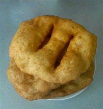 家庭自制油饼怎么做，家庭自制油饼怎么做好吃，家庭自制油饼做法