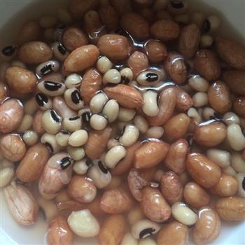花生眉豆鸡爪汤怎么做，花生眉豆鸡爪汤怎么做好吃，花生眉豆鸡爪汤做法