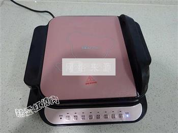 铁板鱿鱼怎么做，铁板鱿鱼怎么做好吃，铁板鱿鱼做法